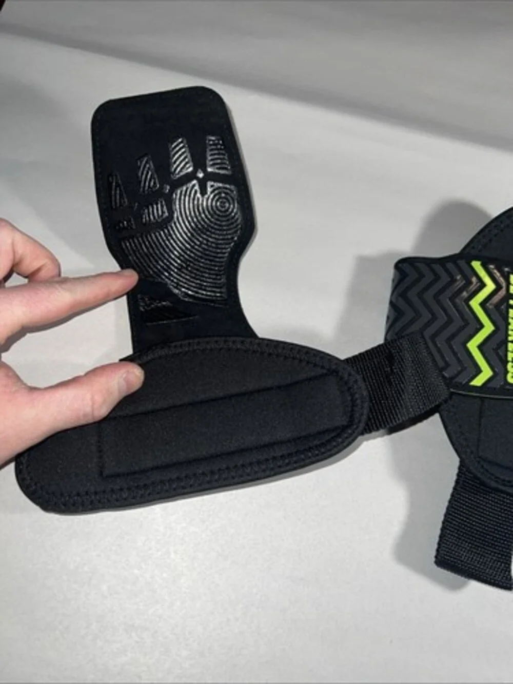 Weight lifting straps leather With Rubber Grips